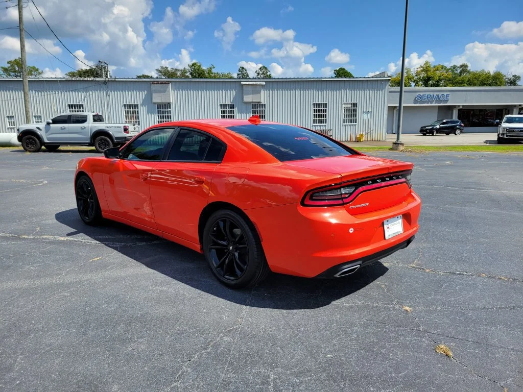 Used 2023 Orange Dodge SXT image 4