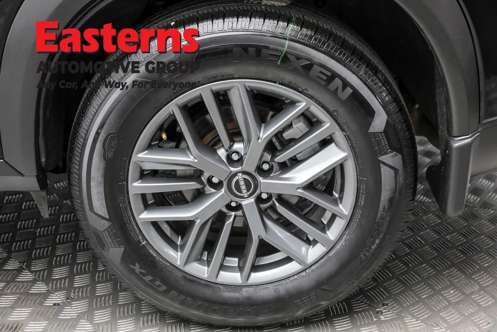 Used 2023 Black Nissan S image 8