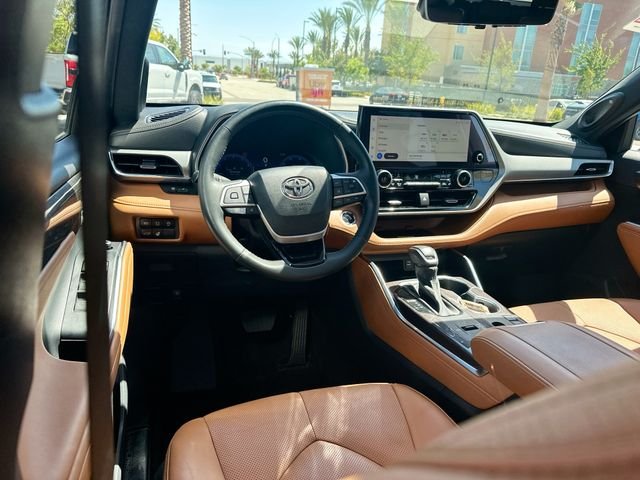 Used 2023 Black Toyota Platinum image 26