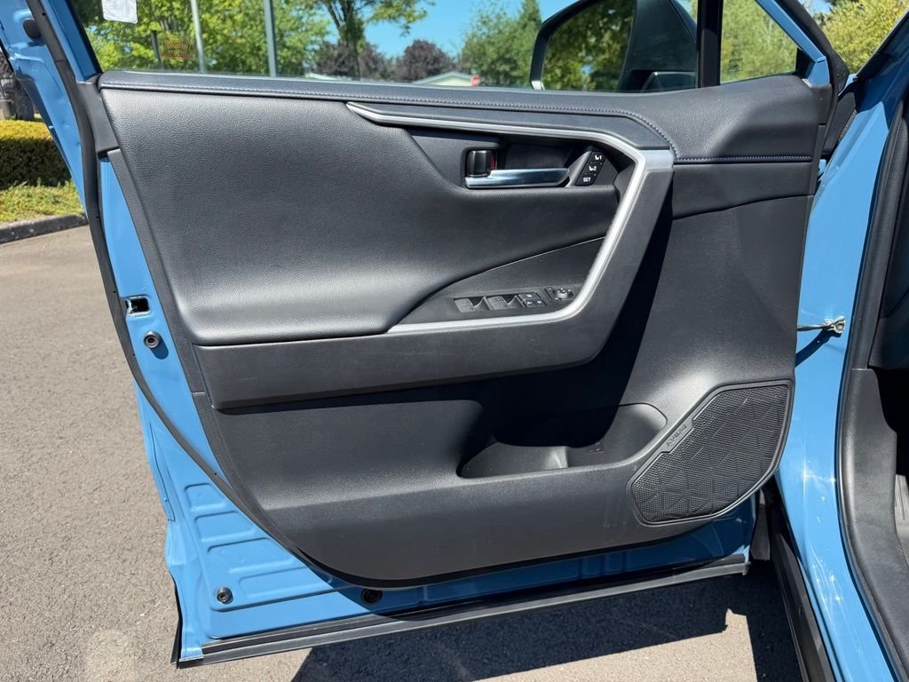 Used 2022 Cavalry Blue/Midnight Black Metallic Toyota XSE image 11