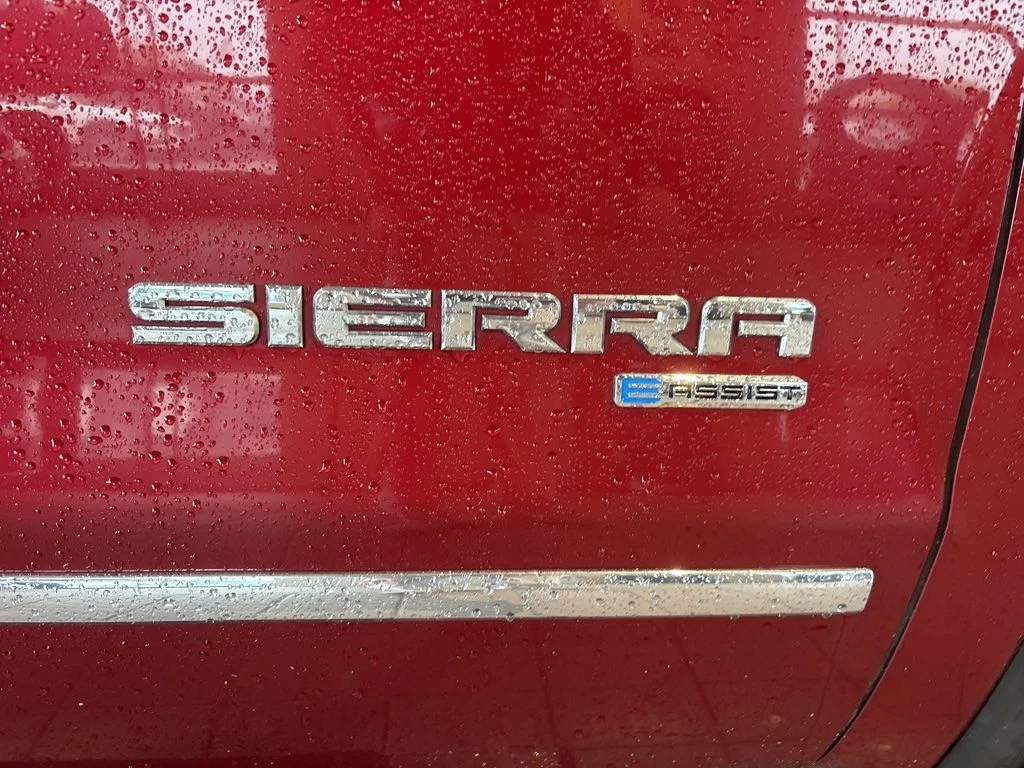 Used 2018 Red GMC SLT image 13