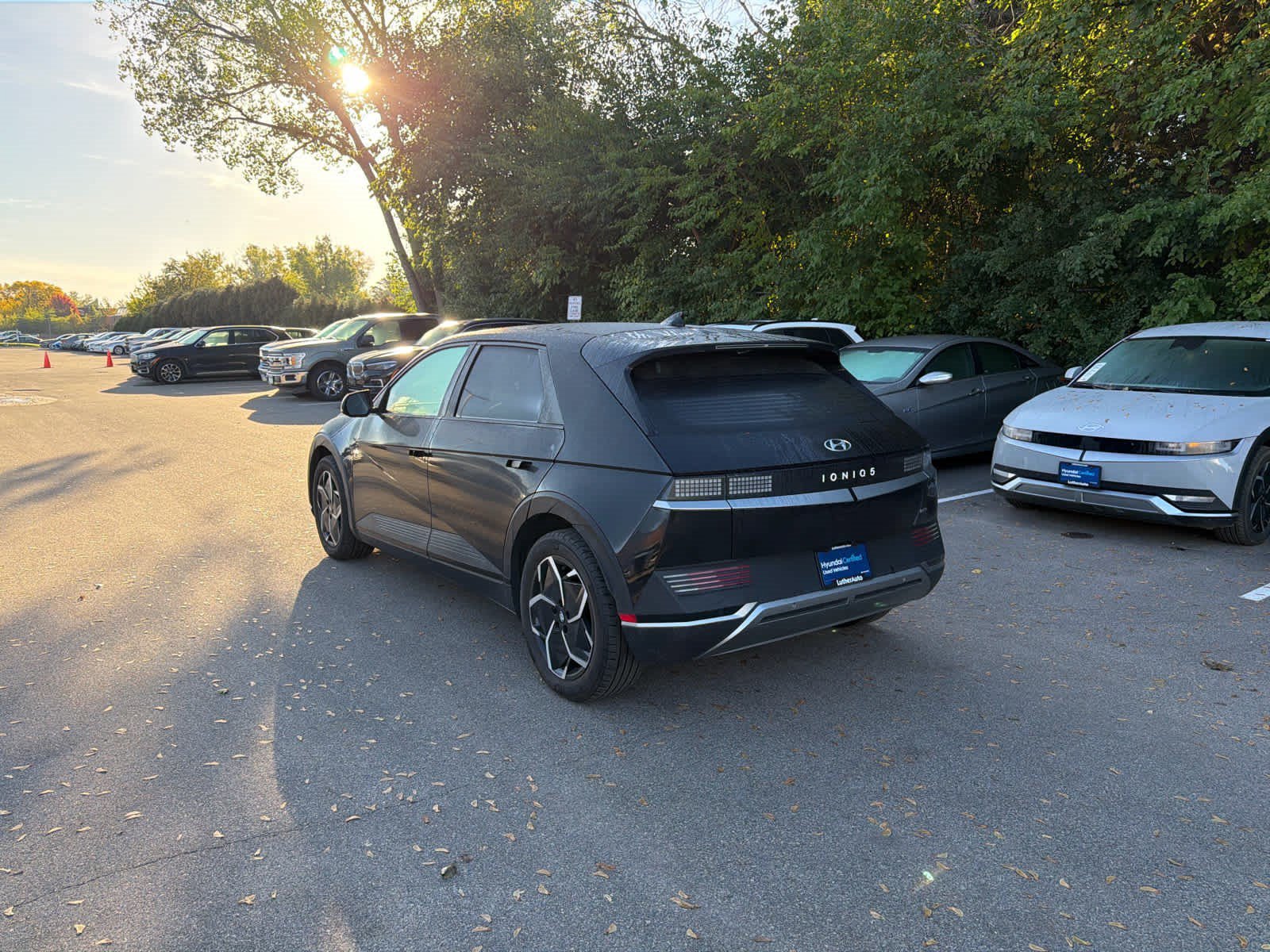 Certified Used 2023 Abyss Black Hyundai SEL image 3