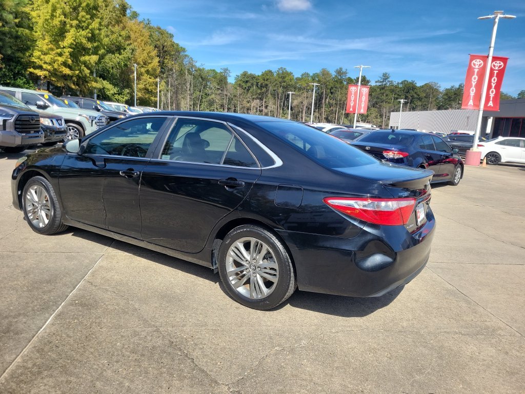 Used 2017 Black Toyota SE image 3