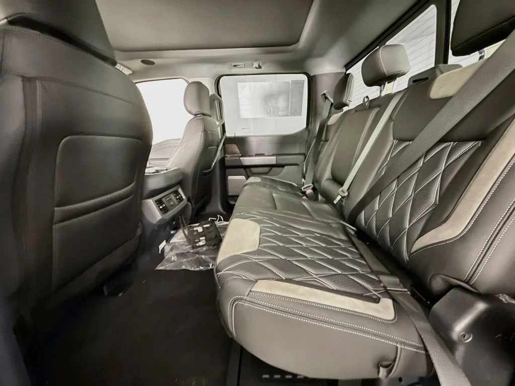 New 2026 Agate Black Metallic Ford F-250® Lariat® image 26