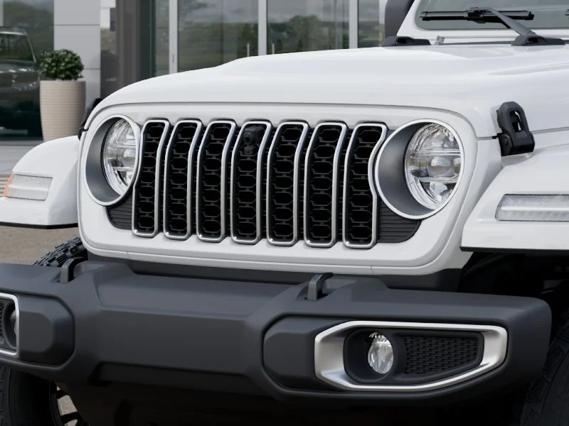 New 2026 Bright White Clear-Coat Exterior Paint Jeep Sahara 4-Door image 37