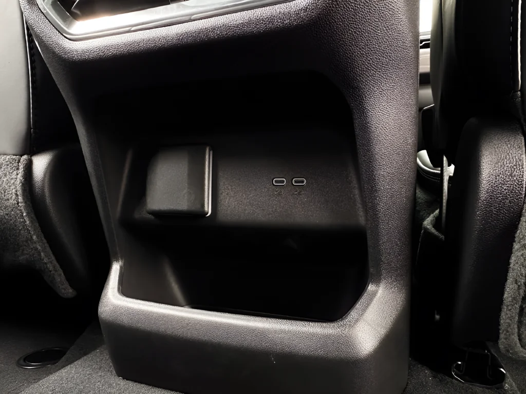 Used 2025 Red GMC Denali image 22