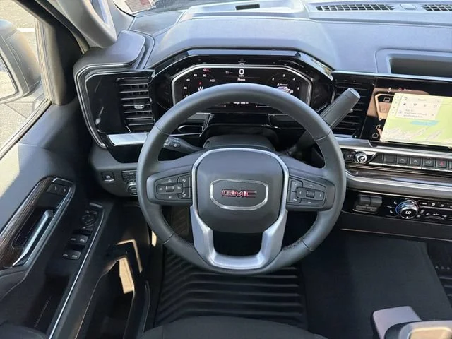 Used 2026 Onyx Black GMC Elevation image 16