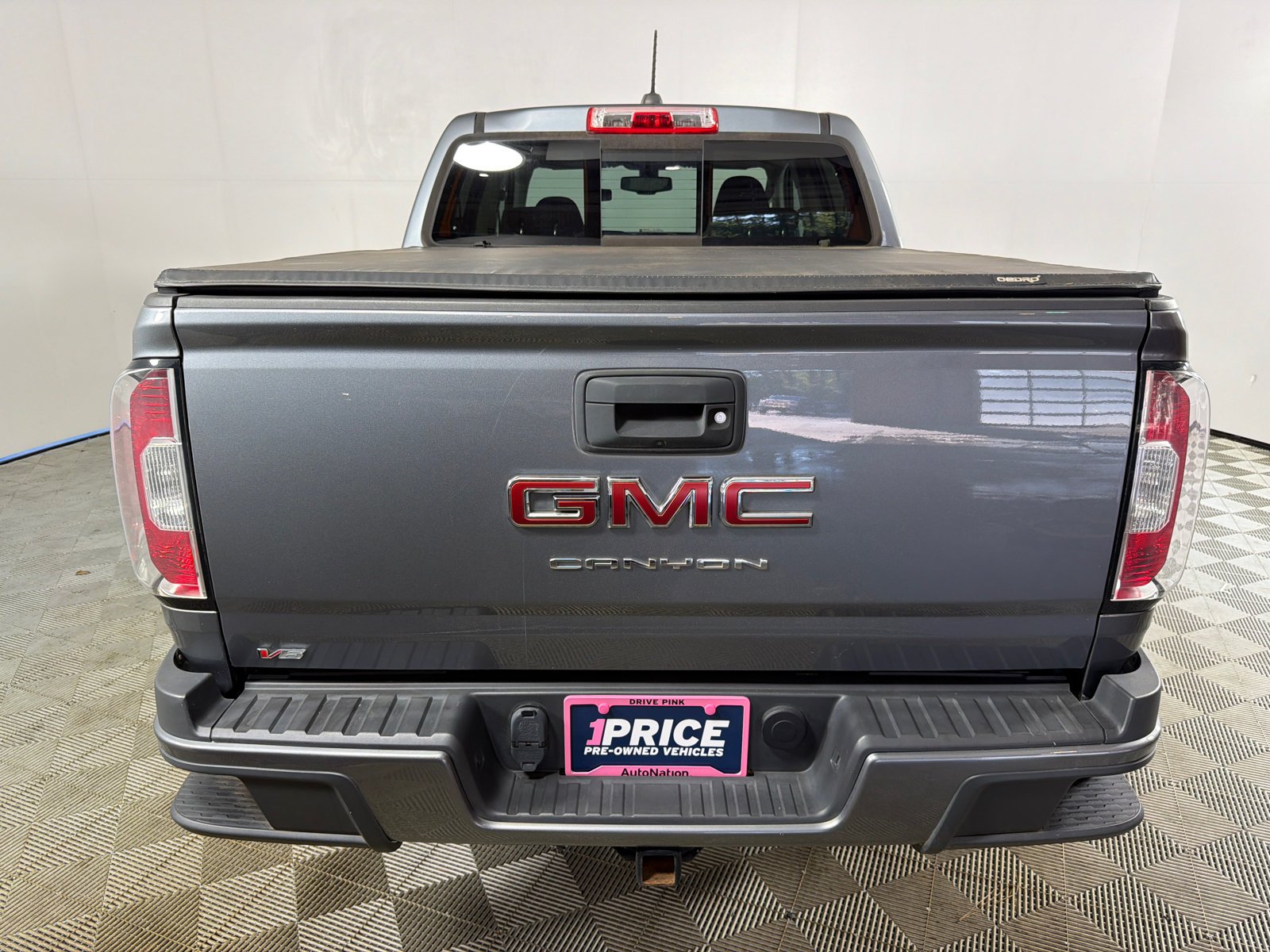 Used 2022 Satin Steel Metallic GMC 2WD Elevation image 4