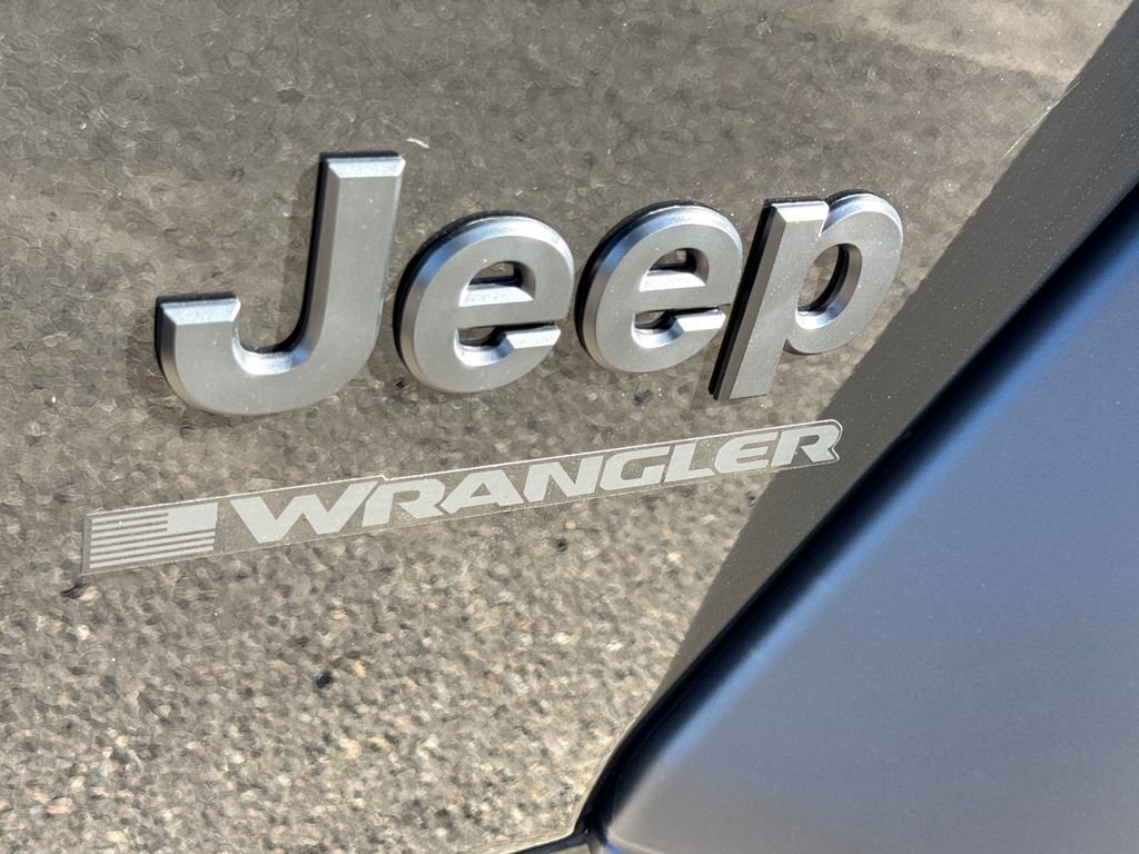 New 2026 Black Clear-Coat Exterior Paint Jeep Sport image 8