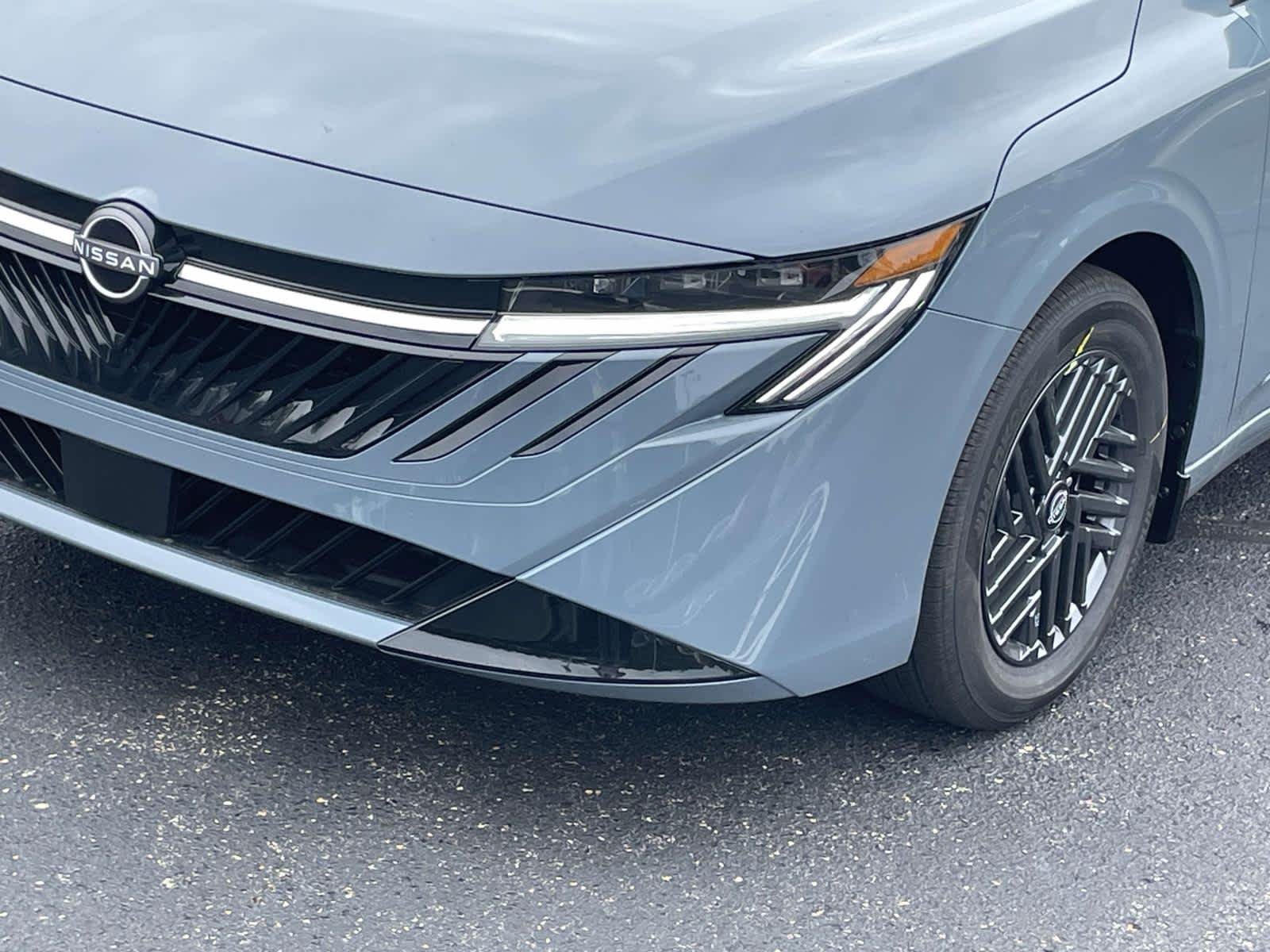 New 2027 Atlantic Gray Metallic Nissan SV image 13