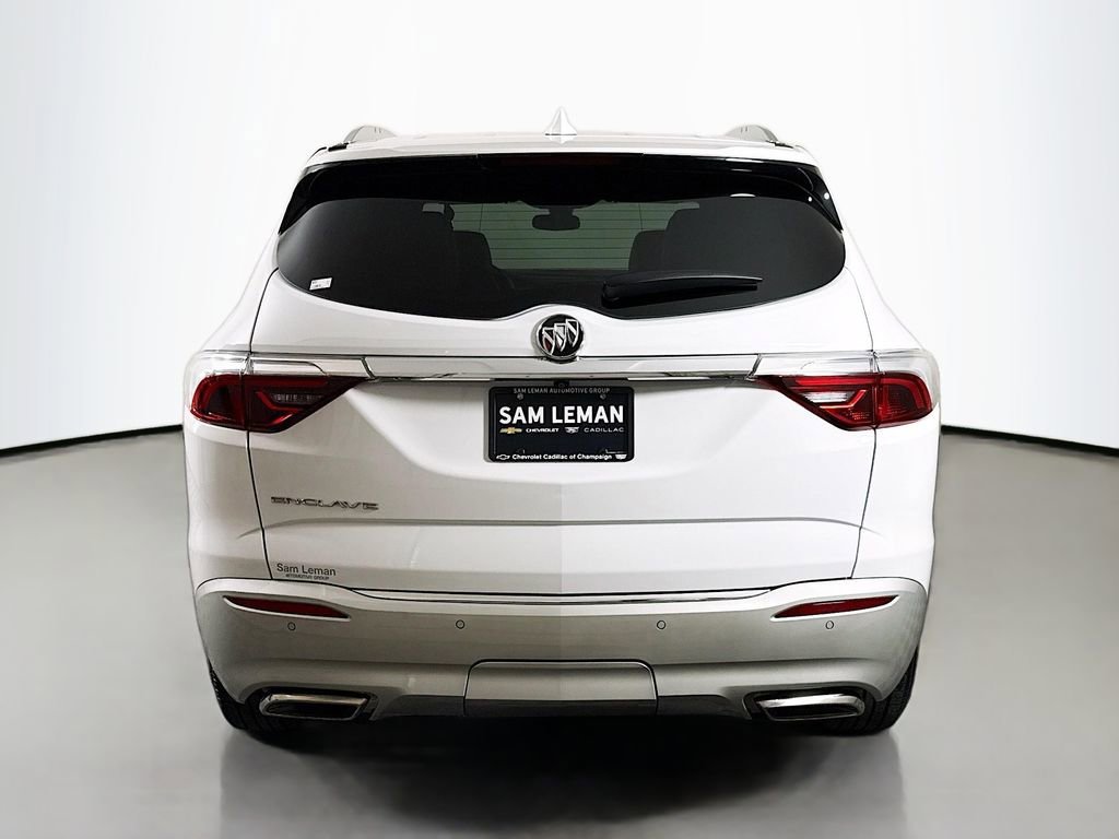 Used 2023 Summit White Buick Essence image 6