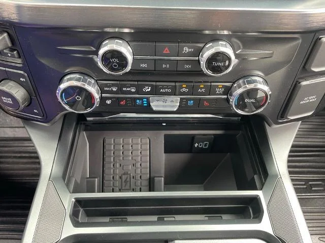 New 2026 Avalanche Gray Ford F-450® LARIAT® image 57