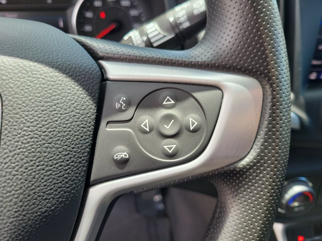 Used 2022 Summit White GMC SLE image 25