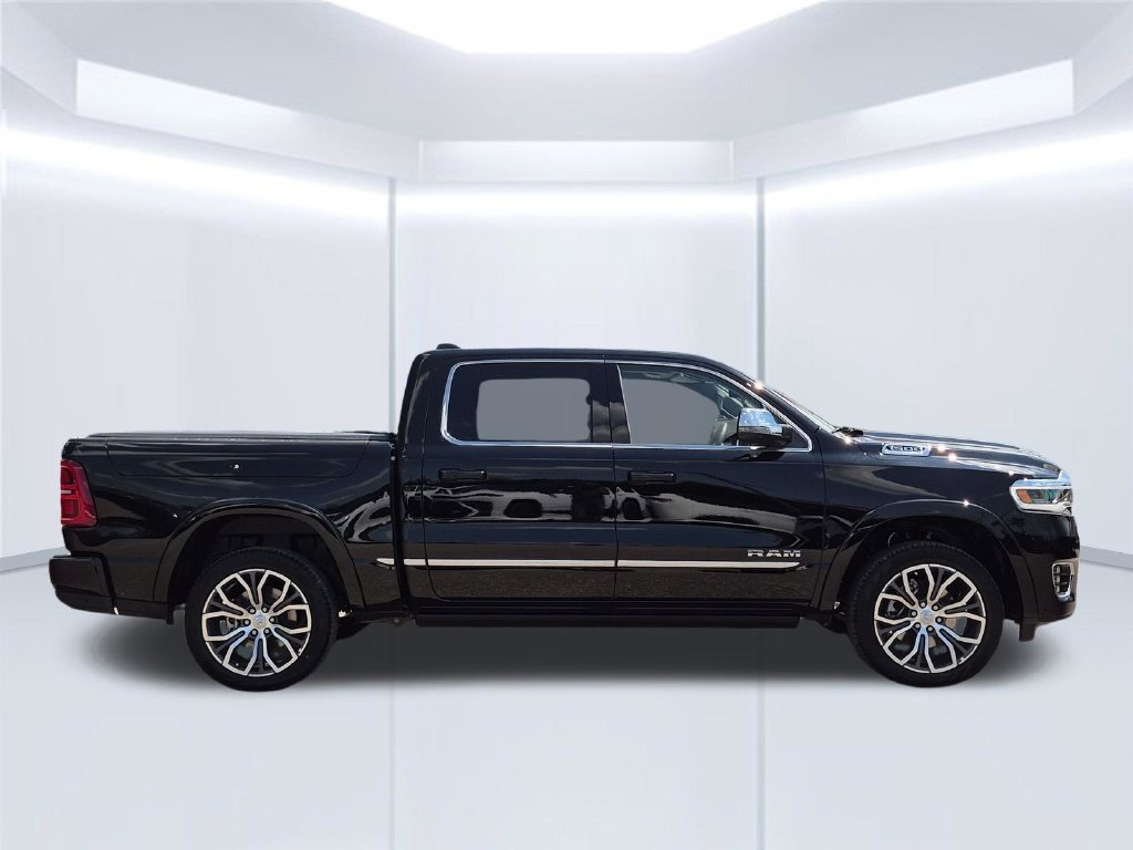 New 2027 Diamond Black Crystal Pearl-Coat Exterior Paint RAM Tungsten image 8