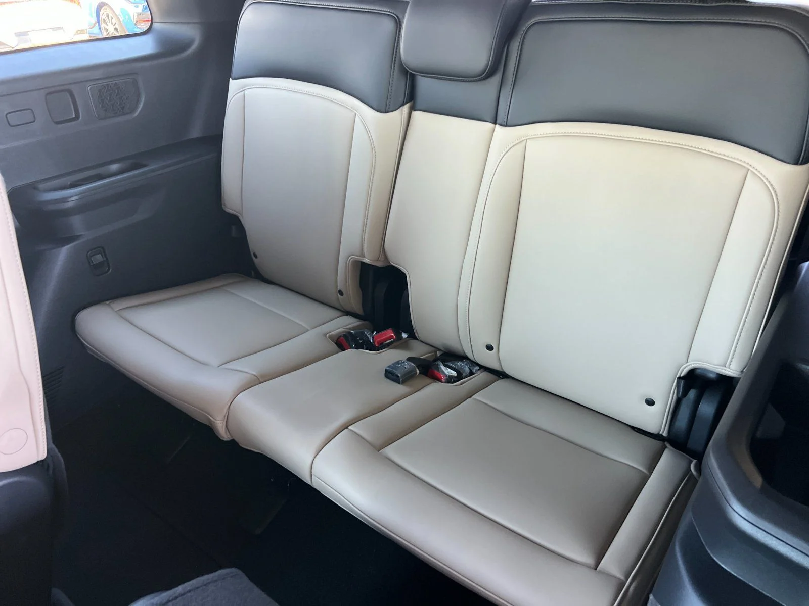 New 2027 White Kia EX image 15