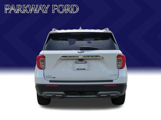Used 2023 White Ford XLT image 4