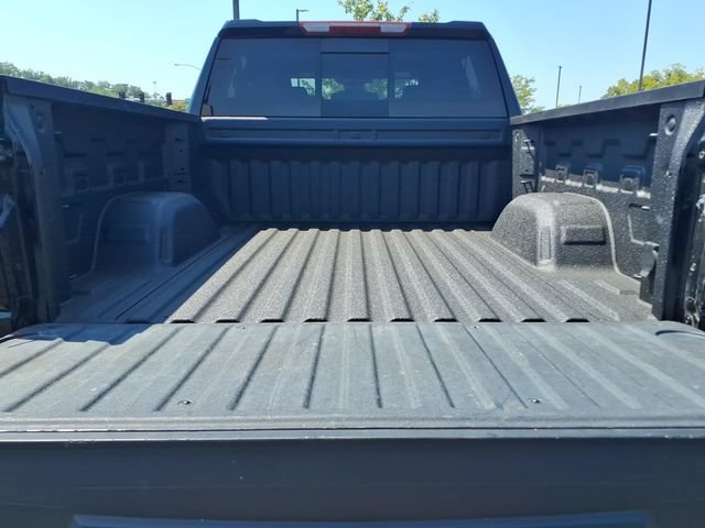 Used 2025 Onyx Black GMC Elevation image 20