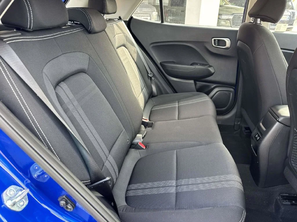Used 2025 Blue Hyundai SEL image 21