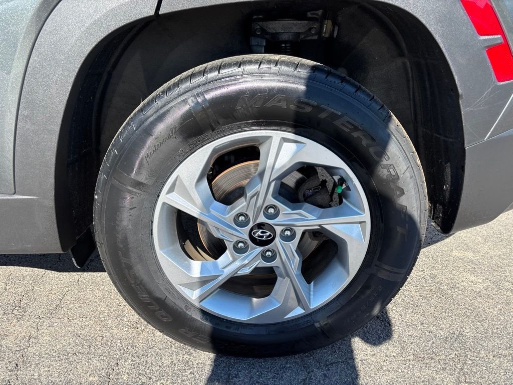 Used 2022 Gray Hyundai SEL image 10