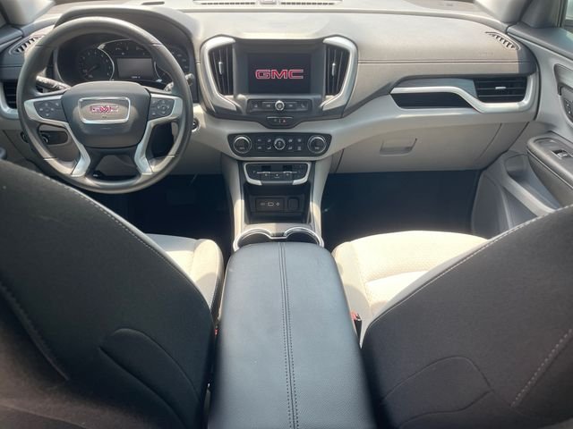 Used 2022 Silver GMC SLE image 12