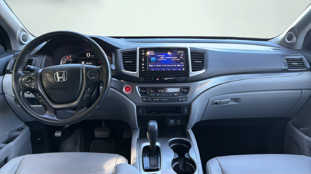 Used 2019 Silver Honda RTL-T image 14