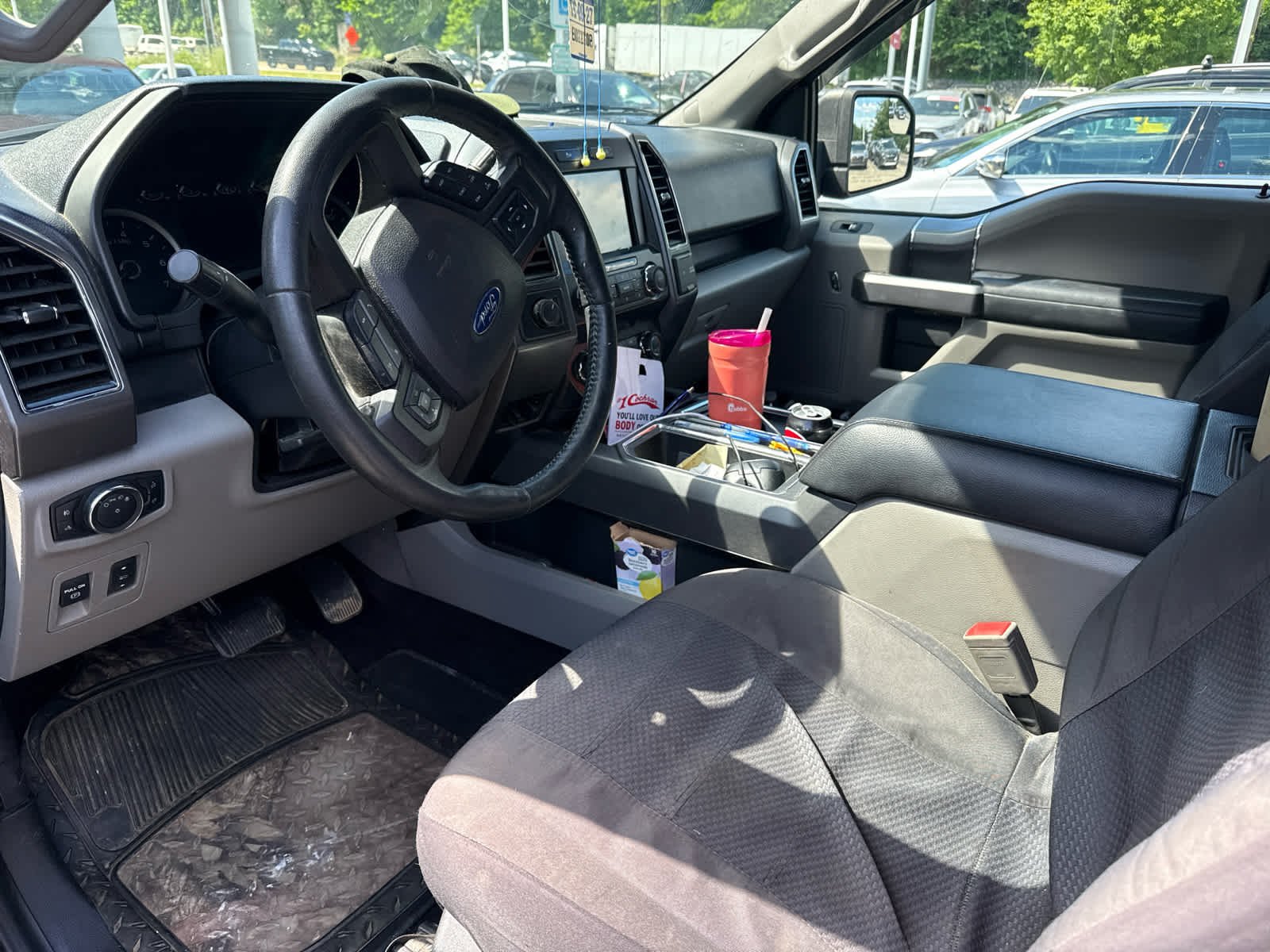 Used 2020  Ford XL image 4