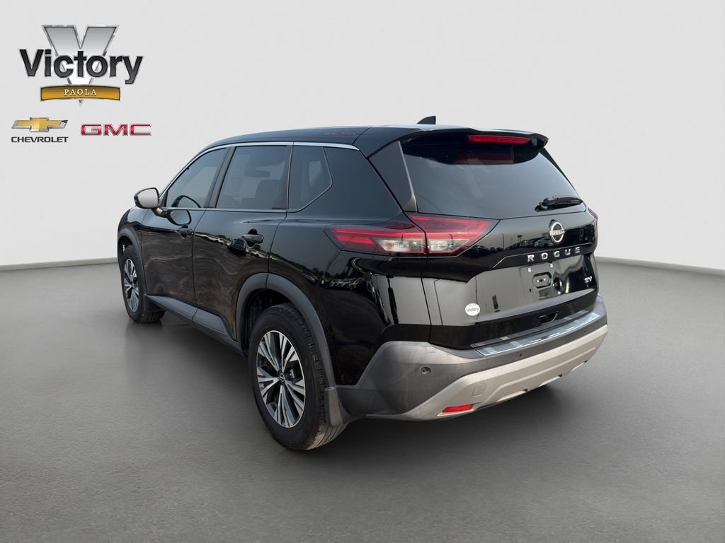 Used 2022 Black Nissan SV FWD image 4