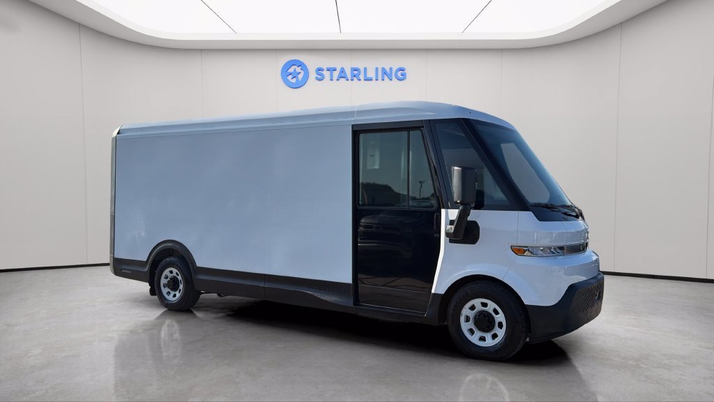Used 2024 Oyster White BrightDrop EJY image 13