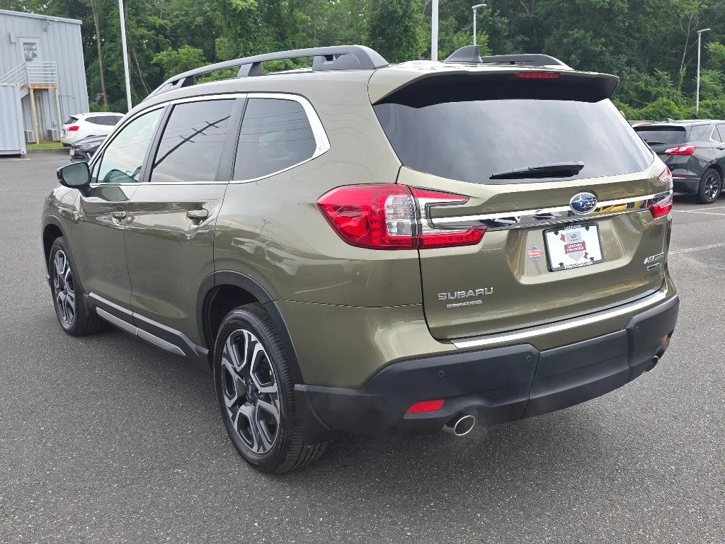2025 Subaru Ascent Limited - Photo 12