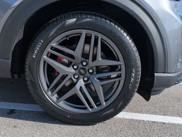 New 2026 Carbonized Gray Metallic Ford ST-Line image 11