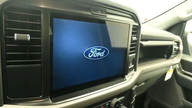 New 2026 Carbonized Gray Metallic Ford XLT image 17