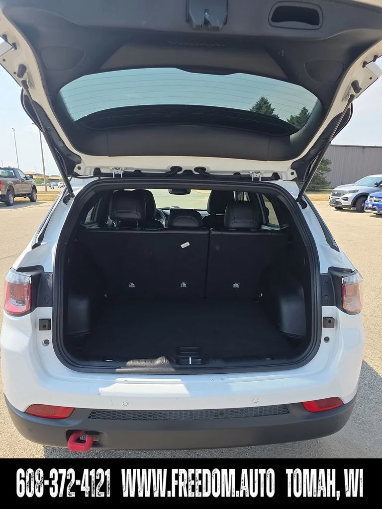 Used 2025 White Jeep Trailhawk image 16