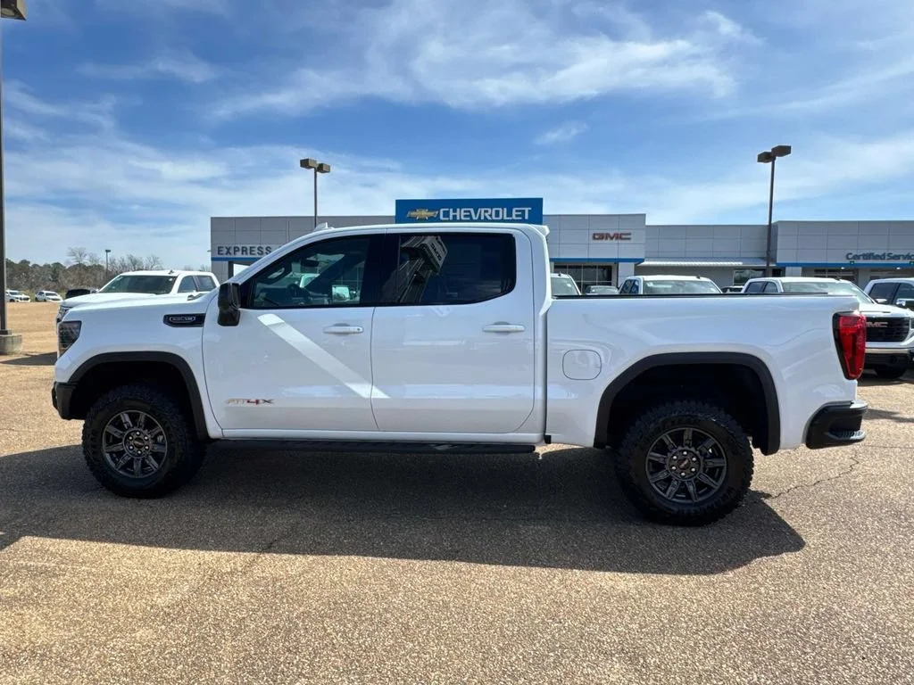 2026 GMC Sierra 1500 AT4X - Photo 11
