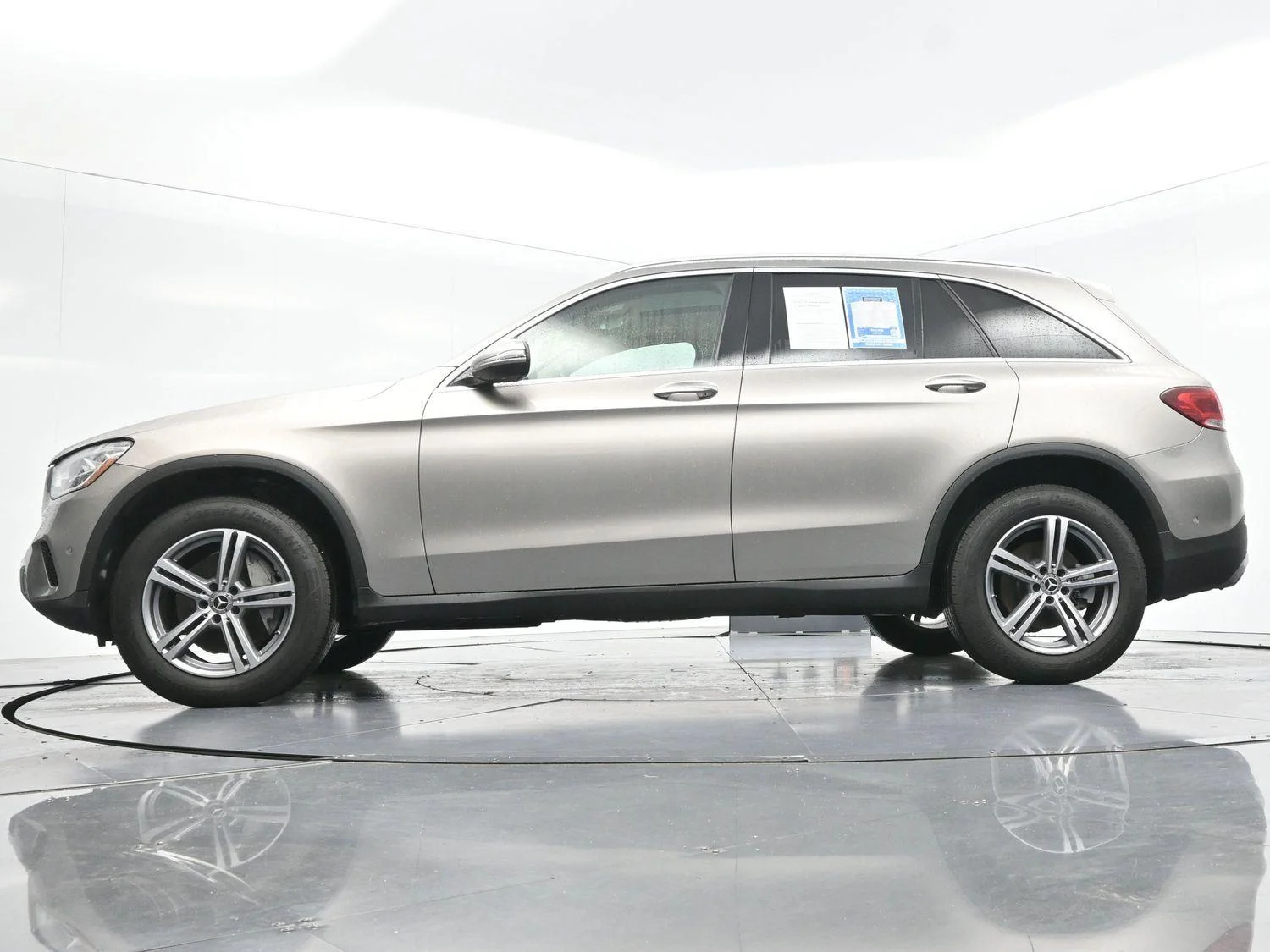 Used 2021 Mojave Silver Metallic Mercedes-Benz GLC 300 image 50