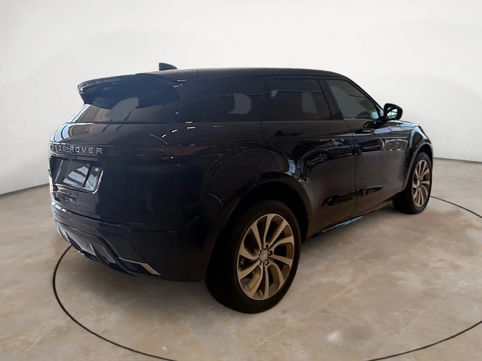 New 2026 Santorini Black Land Rover Hoxton Edition image 5