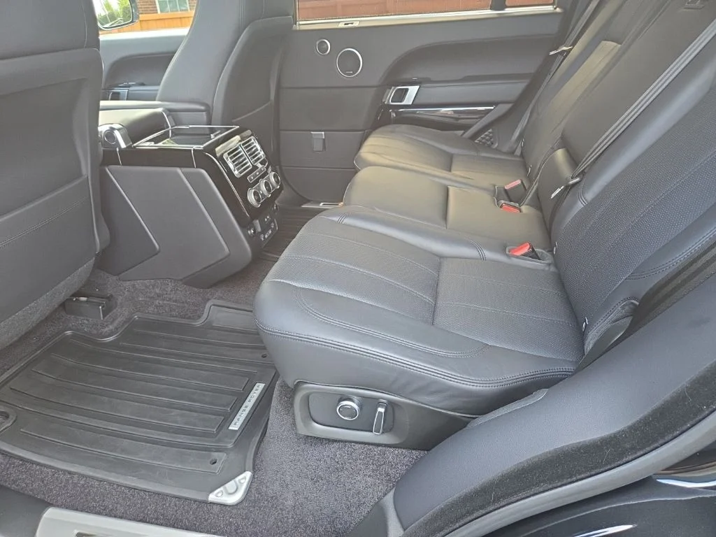 Used 2017 Black Land Rover 5.0L V8 Supercharged image 11