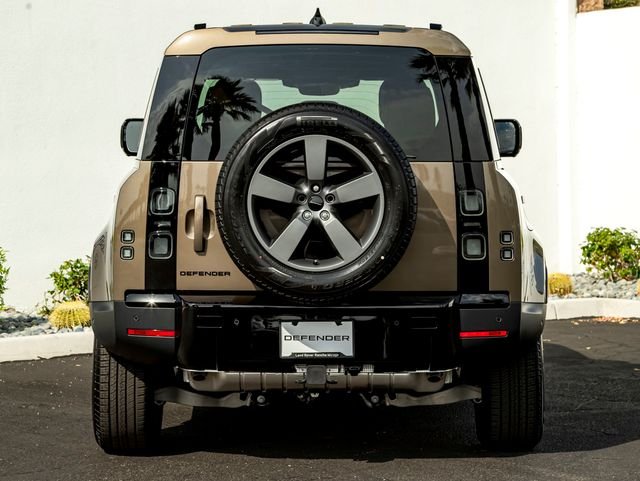 New 2026 Gondwana Stone Metallic Land Rover S image 8