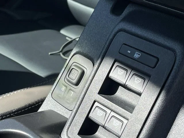 Used 2025 Beige Ford Outer Banks image 32