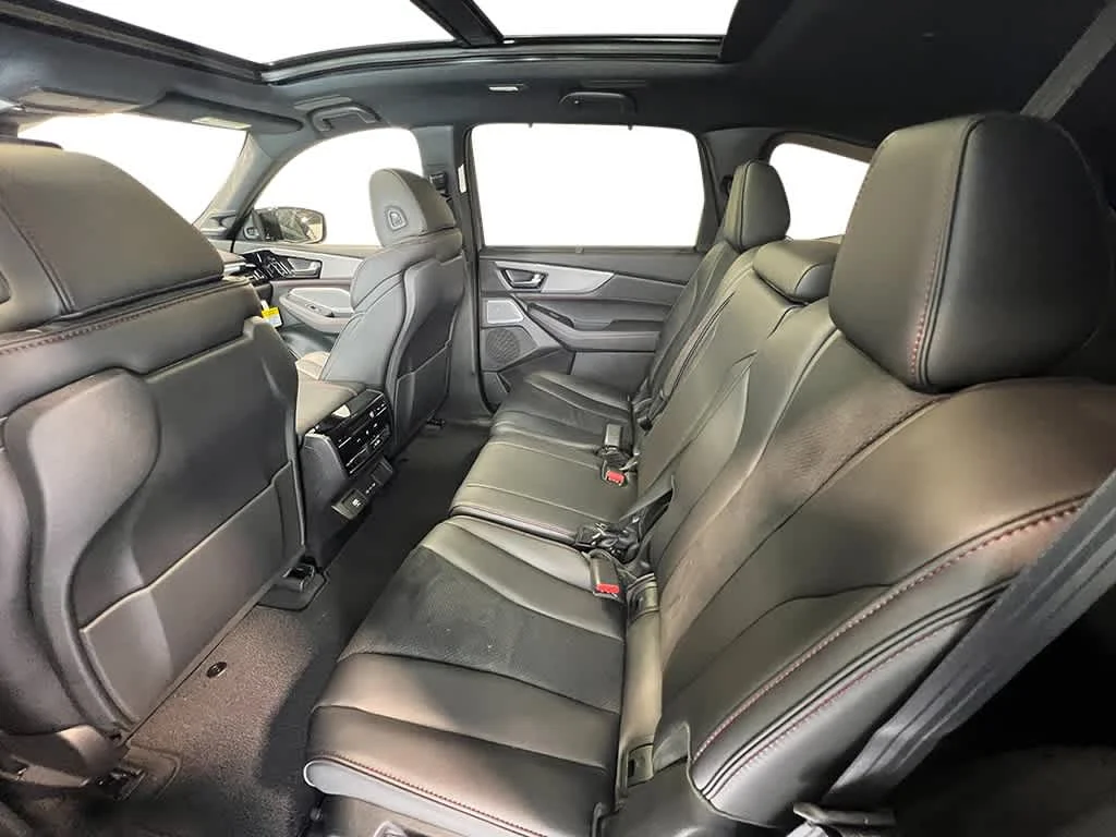 New 2026 Platinum White Pearl Acura w/A-Spec Package image 31