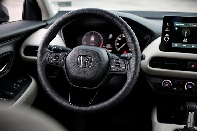 New 2027 Modern Steel Metallic Honda LX image 32