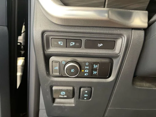 Used 2024 Black Metallic Ford Lariat image 13