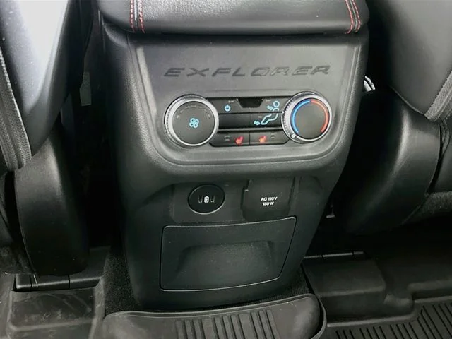 Certified Used 2025 Gray Ford ST-Line image 13