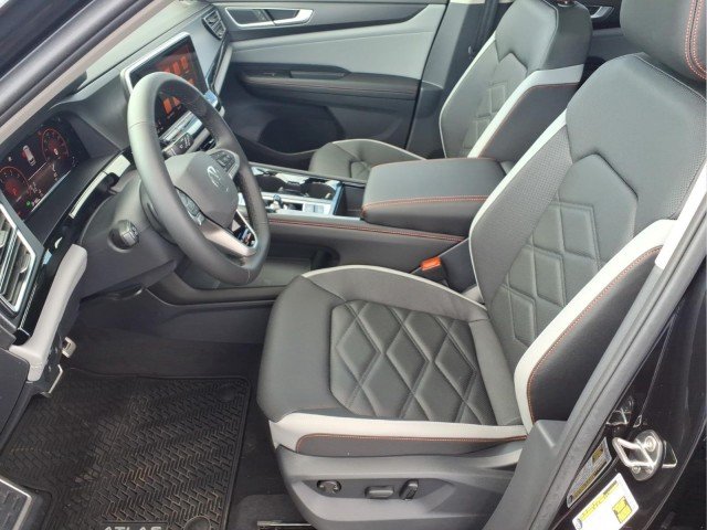 New 2026 Deep Black Pearl Volkswagen Peak Edition 4Moti image 19