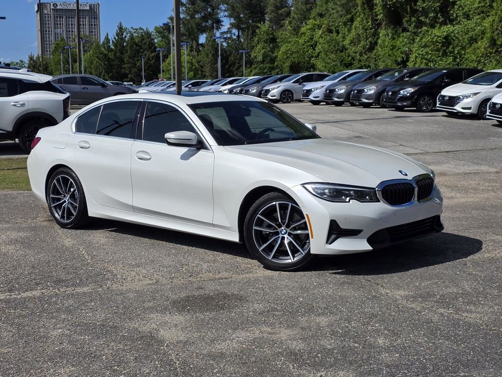 Used 2020 White BMW 330i image 2