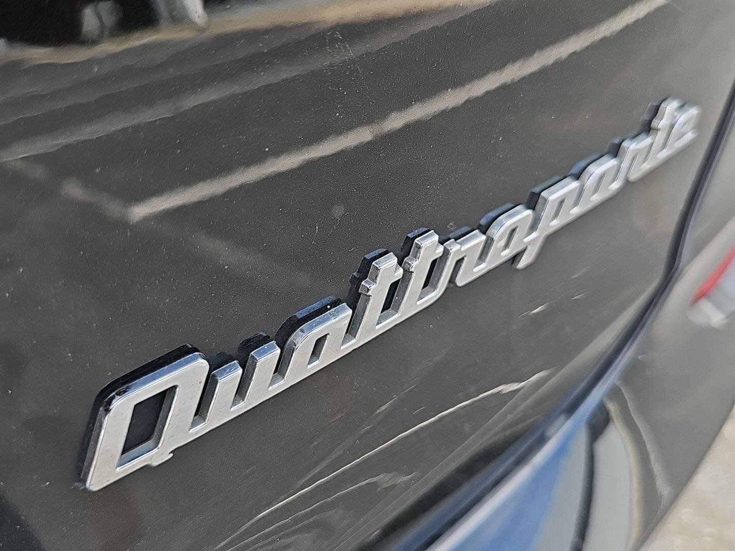 Used 2014 Grigio Metallo Maserati S Q4 image 34