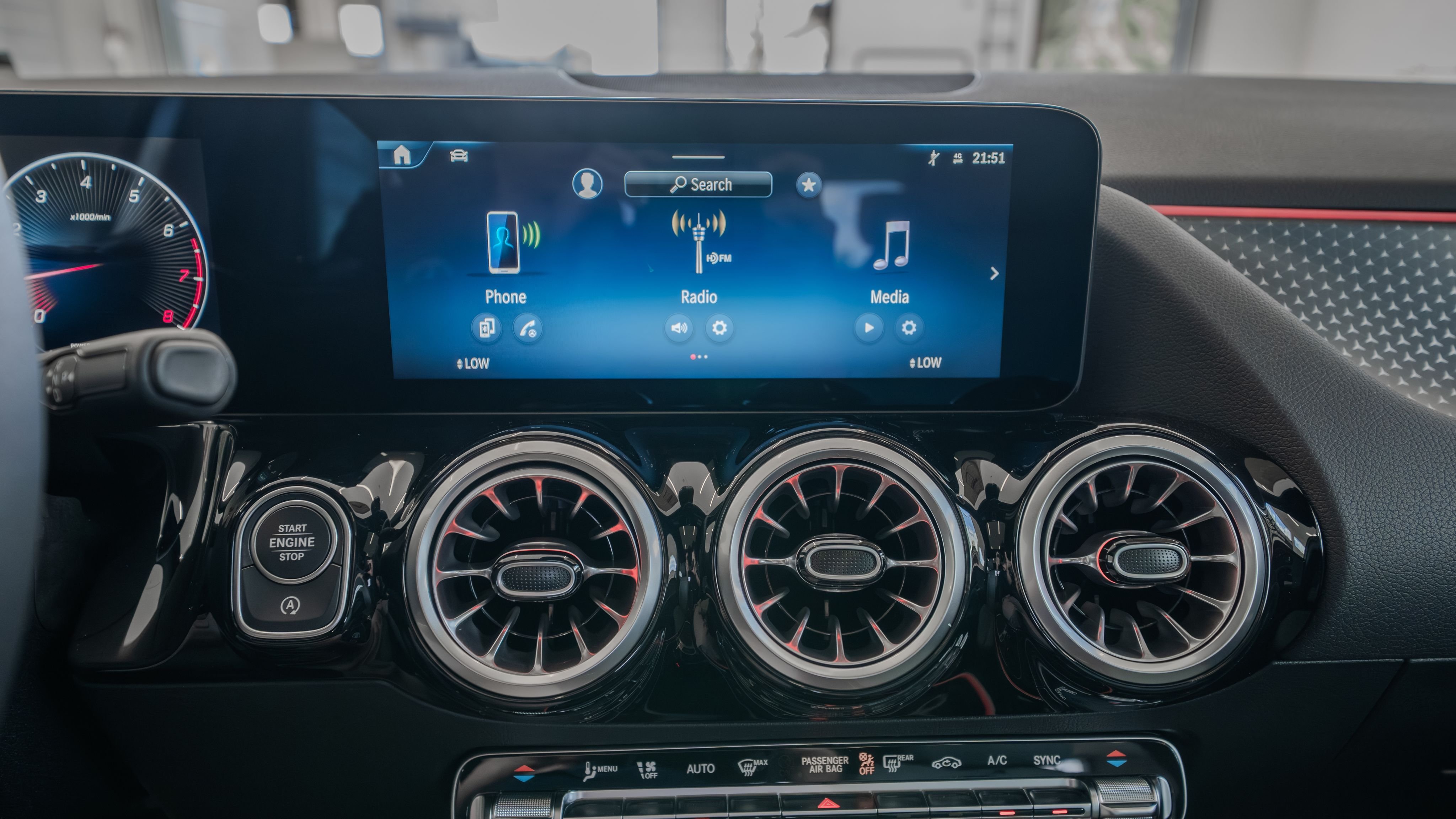 New 2026 Mountain Grey Metallic Mercedes-Benz GLA 250 image 20