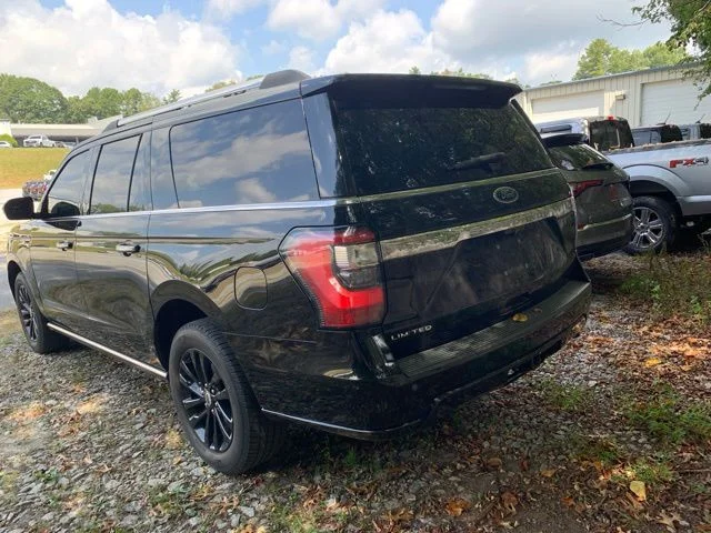 Used 2018 Shadow Black Ford Limited image 4