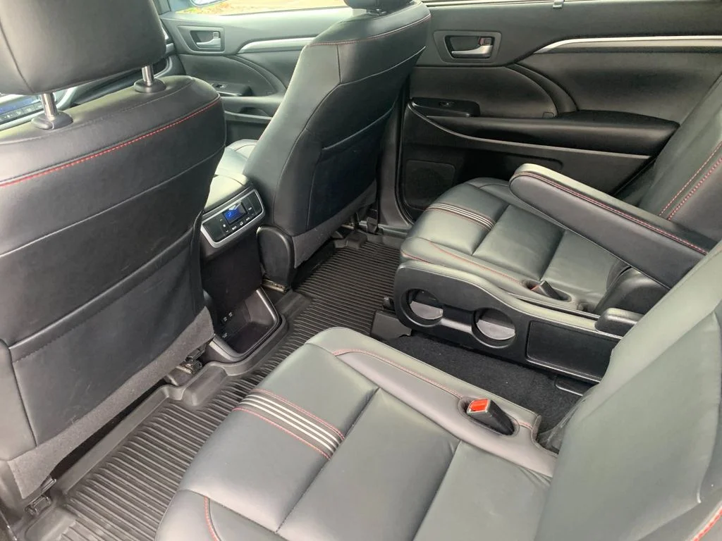 Used 2019 Gray Toyota SE image 14