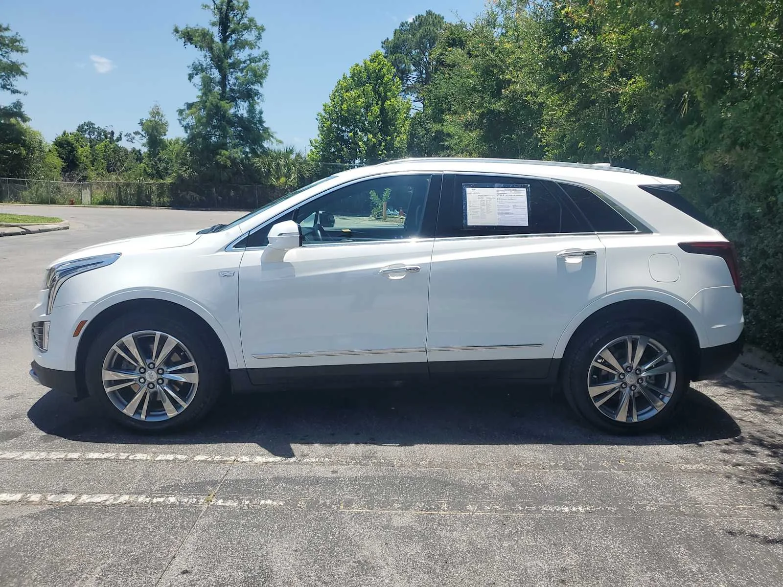 Used 2024 Mary Kay Pearl Tri-coat V Cadillac Premium Luxury image 2