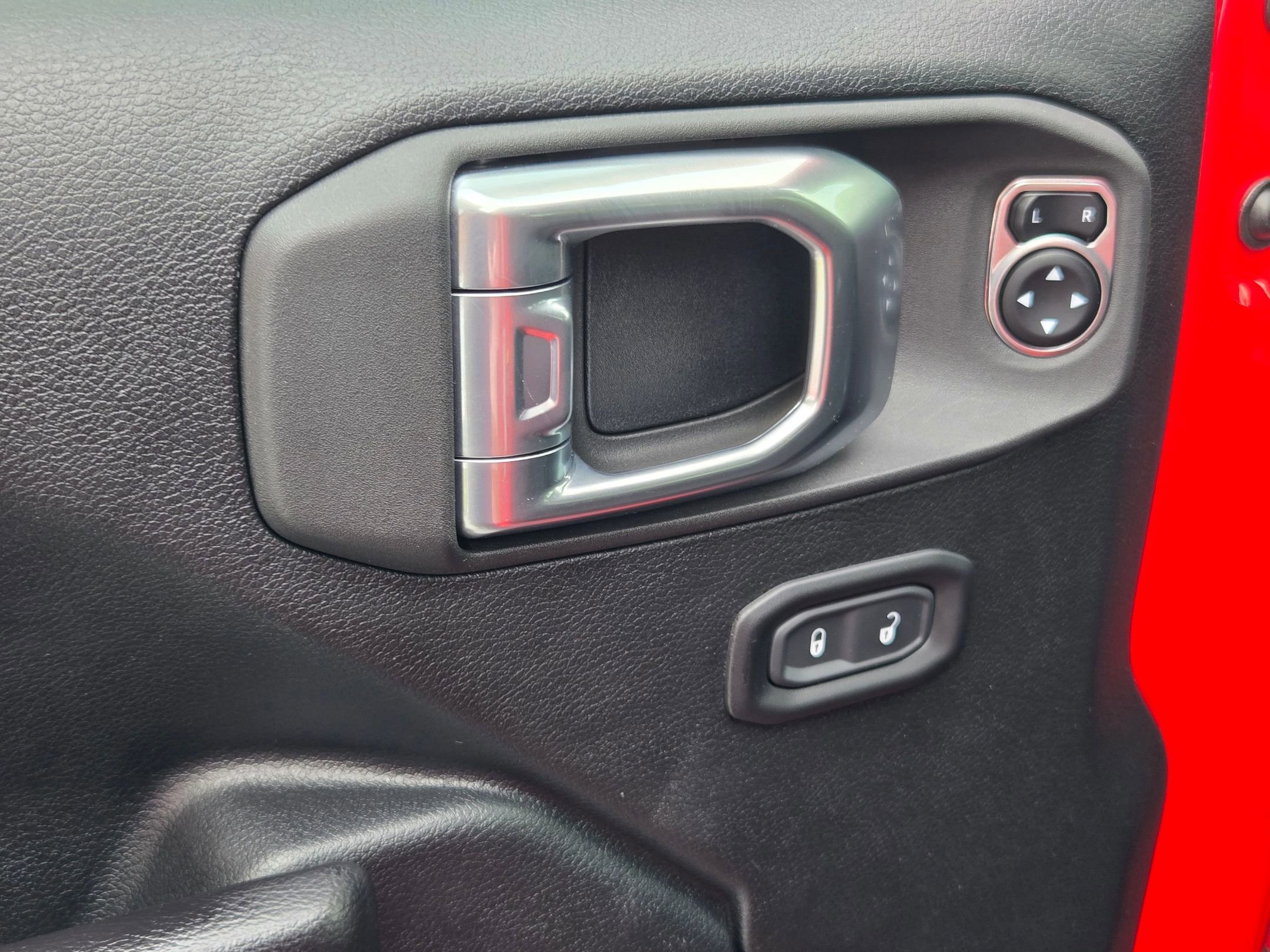 Used 2021 Firecracker Red Clearcoat Jeep Sport S image 21